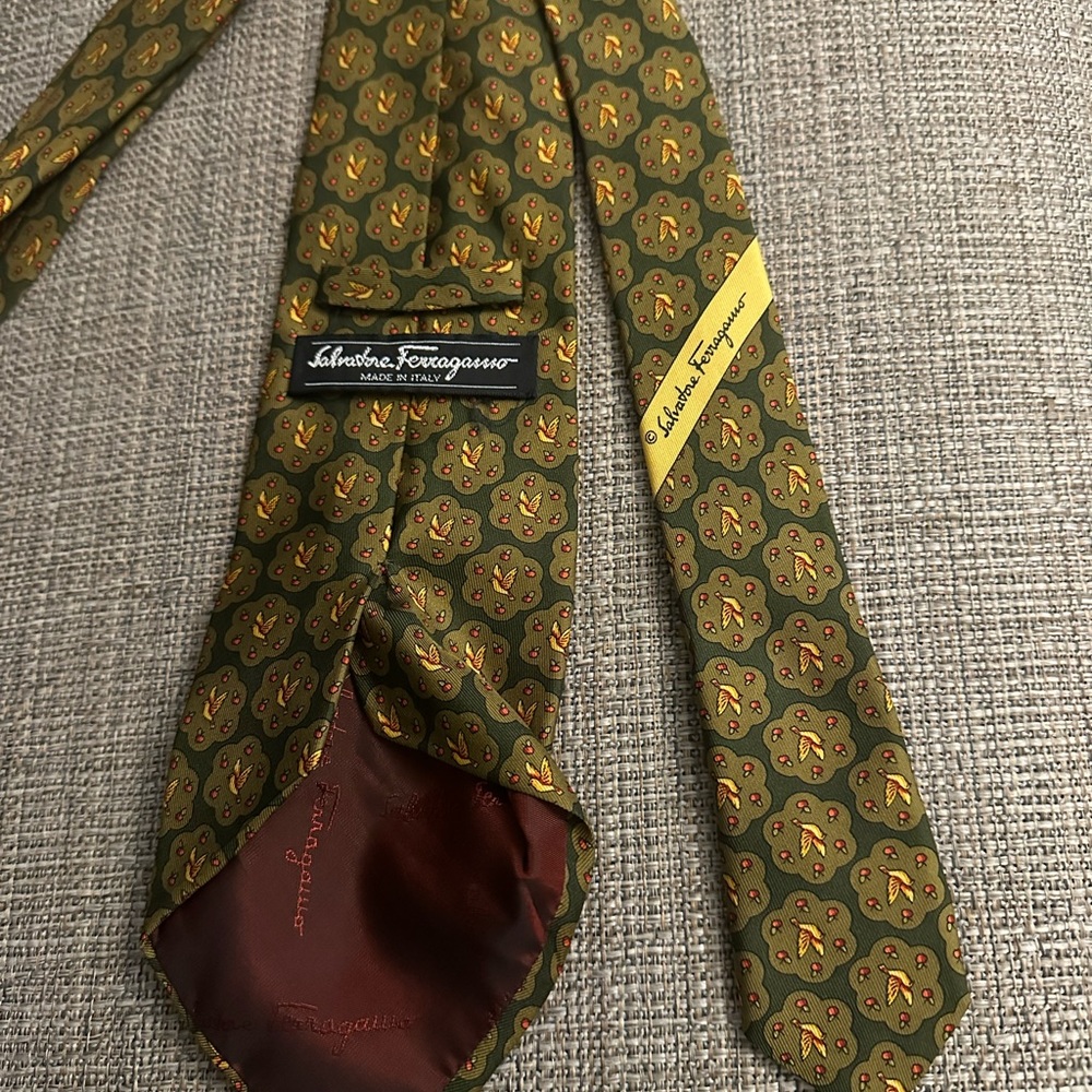 1 day Sale Authentic Salvatore Ferregamo tie made in Italy.